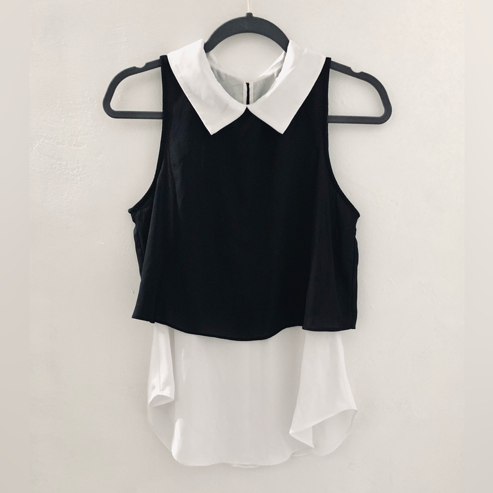 Collar Neck Black/White Sleeveless Professional Work Flowy Blouse Top Size Small